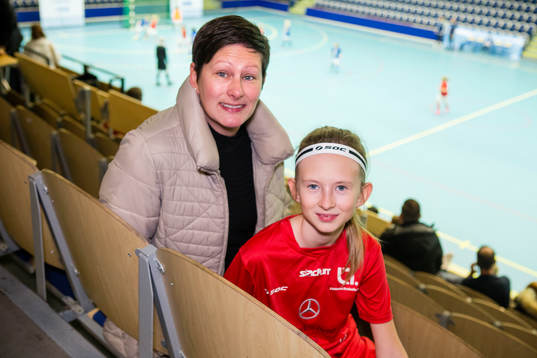 Jennie och Frida Ullner från LB07