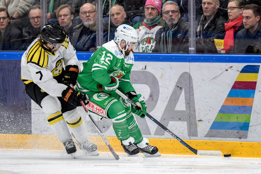 Brynäs Ponthus Westerholm och Rögles Jack Connolly
