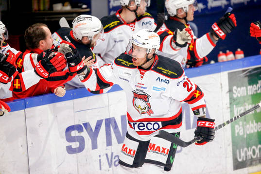 Malmö Redhawks Jens Olsson jublar