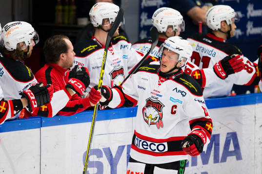 Malmö Redhawks Erik Forssell jublar