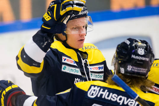 s Anton Bengtsson jublar