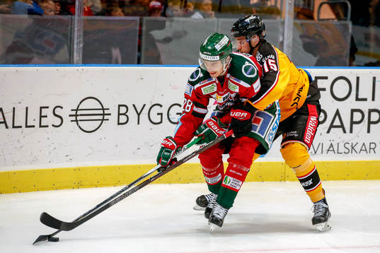 Frölundas Johan Sundström och Luleås Christian Jaros