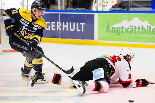 s Simon Önerud