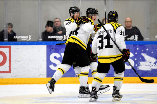 Brynäs Oskar Lindblom jublar