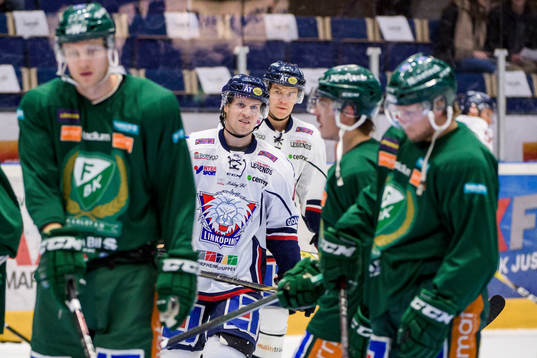 Linköpingsspelare och Färjestadsspelare
