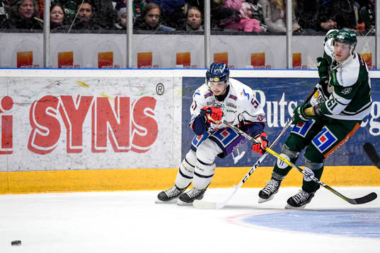 Linköpings Kristian Näkyvä och Färjestads Johan Ryno
