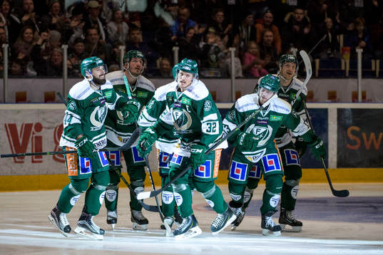 Färjestads Milan Gulas, John Persson, Magnus Nygren, Linus