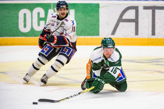 Linköpings Garret Roe och Färjestads Alexander Johansson