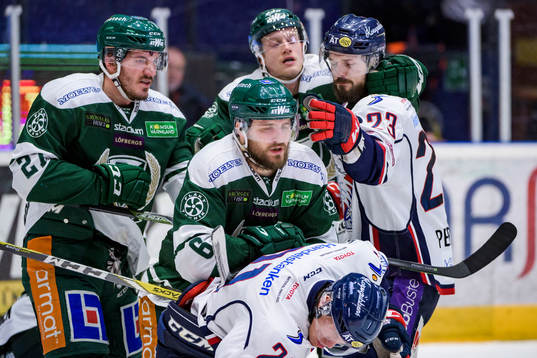 Färjestads John Persson, Mikael Wikstrand och Johan Ryno i