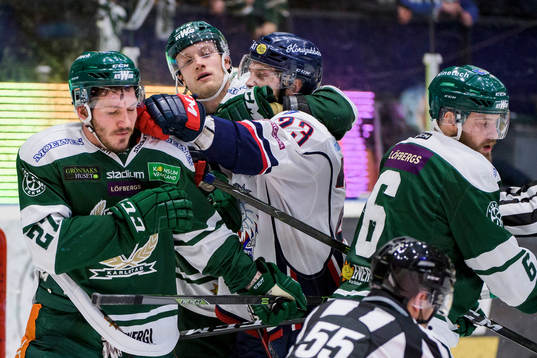 Färjestads John Persson, Mikael Wikstrand och Johan Ryno i
