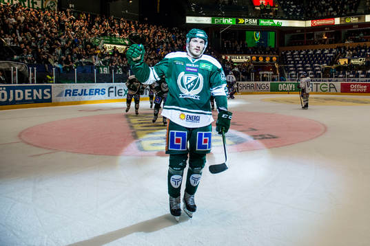 Färjestads John Persson jublar