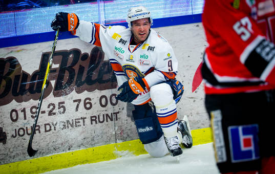 Växjös Josh Hennessy deppar