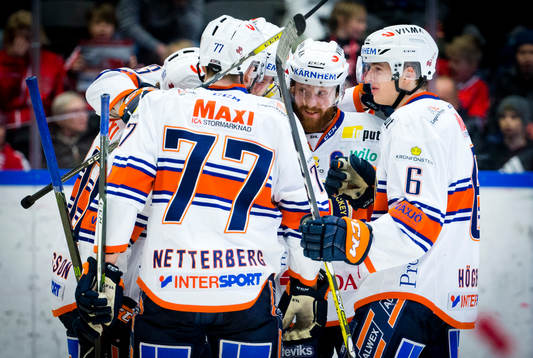 Växjös Liam Reddox gör 2-3 och jublar med Pontus