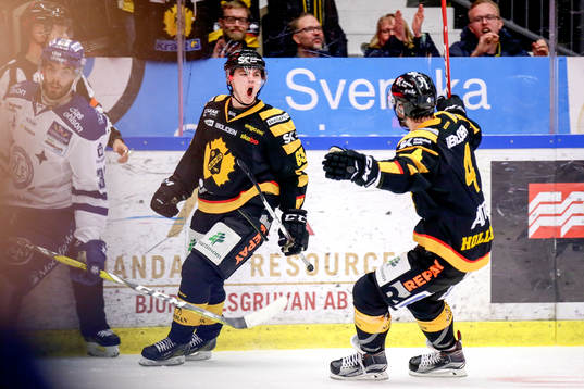 Skellefteås Sebastian Aho jublar