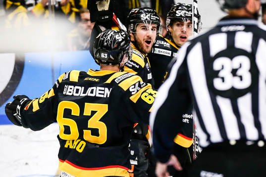 Skellefteås Bud Holloway, Sebastian Aho och Henrik Hetta