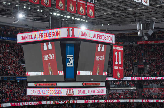 Daniel Alfredsson has his jersey with his number 11 retired