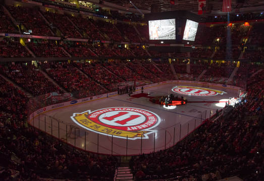Daniel Alfredsson has his jersey with his number 11 retired