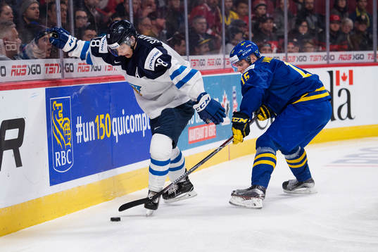 Finlands Vili Saarijärvi utmanas av Sveriges Lias Andersson