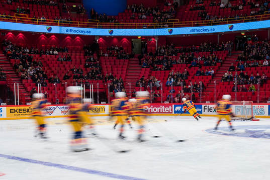 Djurgårdens spelare värmer upp