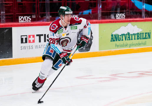 Frölundas Johan Sundström med pucken