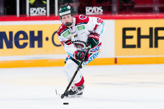 Frölundas Filip Westerlund med pucken