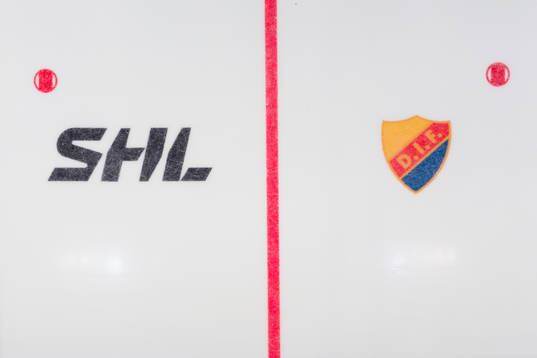 SHL-logotypen på isen