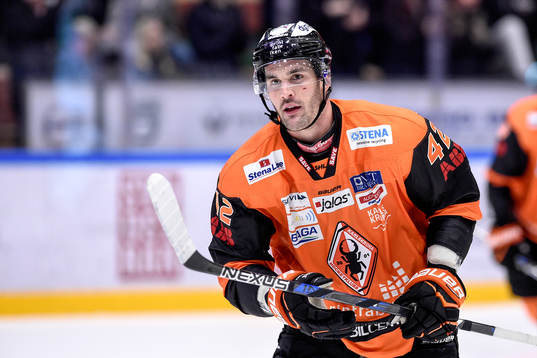 Karlskronas Niklas Arell jublar