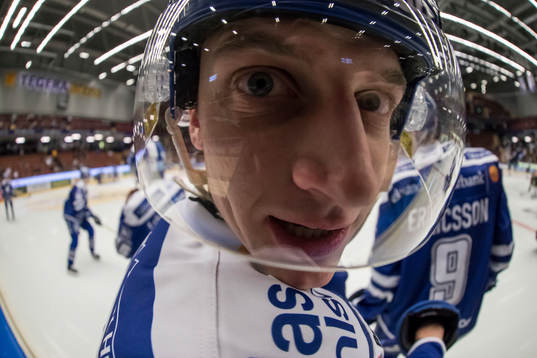 Leksands Martin Karlsson innan ishockeymatchen i SHL mellan
