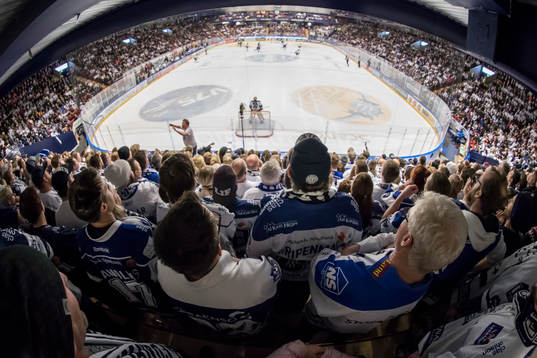 Leksand superstars norra stå i ishockeymatchen i SHL