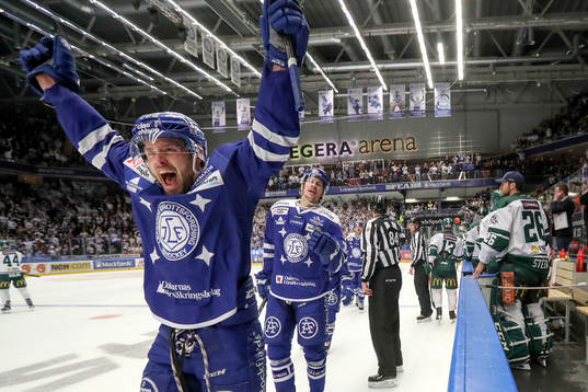 Leksands Jesper Ollas jublar