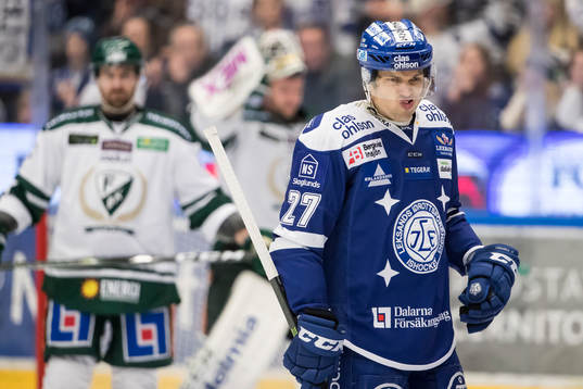 Leksands Eric Castonguay i ishockeymatchen i SHL mellan