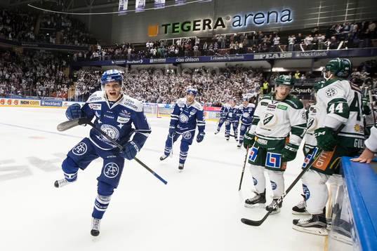 Leksands Johan Olofsson jublar