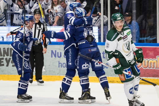 Leksands Jesper Ollas jublar