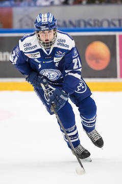 Leksands Rickard Hugg  i ishockeymatchen i SHL mellan