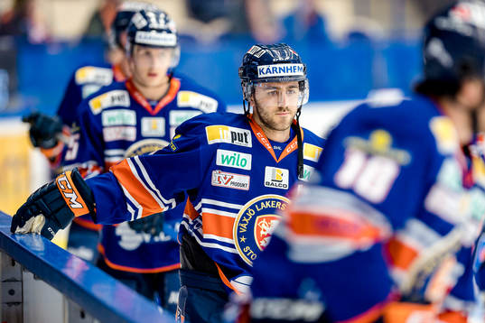 Växjös nyförvärv Nick Bailen före ishockeymatchen i