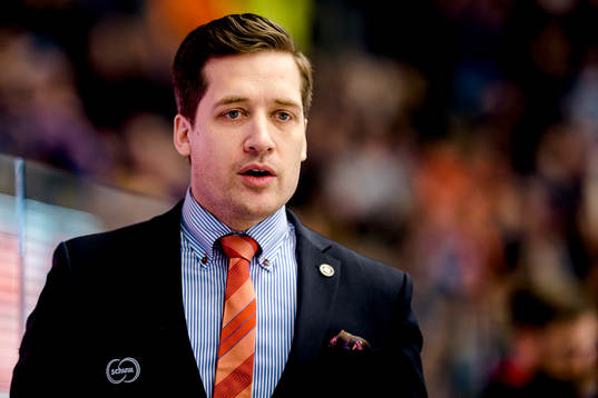 Växjös tränare Sam Hallam