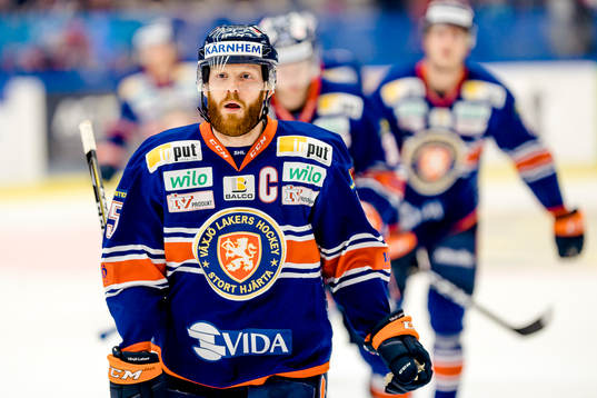 Växjös Liam Reddox jublar