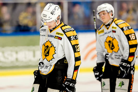 Skellefteås Adam Pettersson deppar