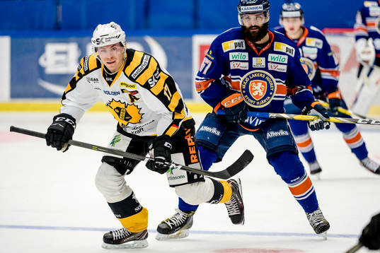 Skellefteås Pär Lindholm och Växjös Linus Fröberg