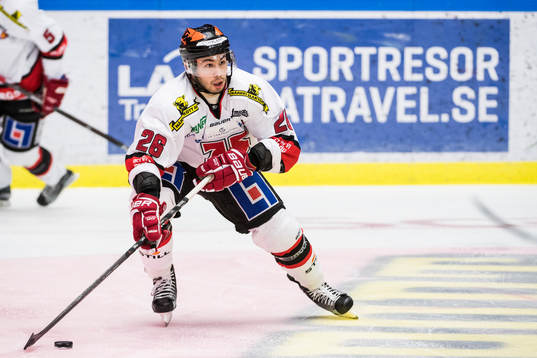 Örebros Greg Squires