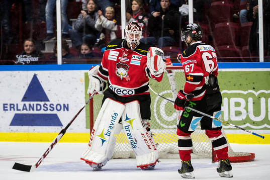 Malmö Redhawks Konstantin Komarek jublar med målvakt
