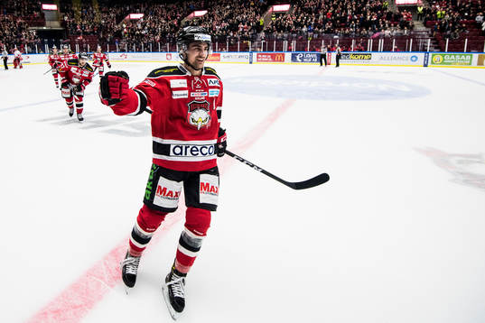 Malmö Redhawks Nils Andersson jublar