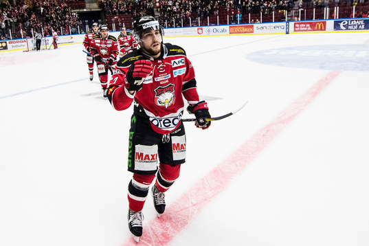 Malmö Redhawks Konstantin Komarek jublar