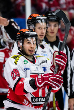 Örebros Greg Squires