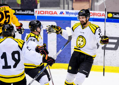 Brynäs Johan Alcén (h) jublar