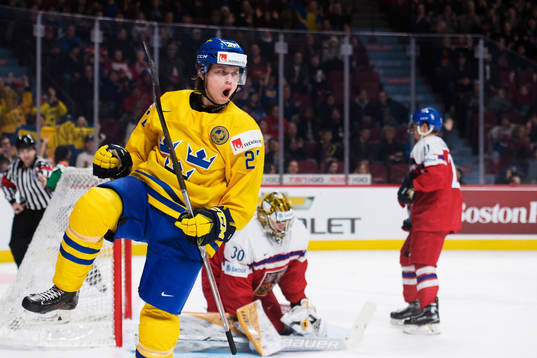 Sveriges Jonathan Dahlén jublar