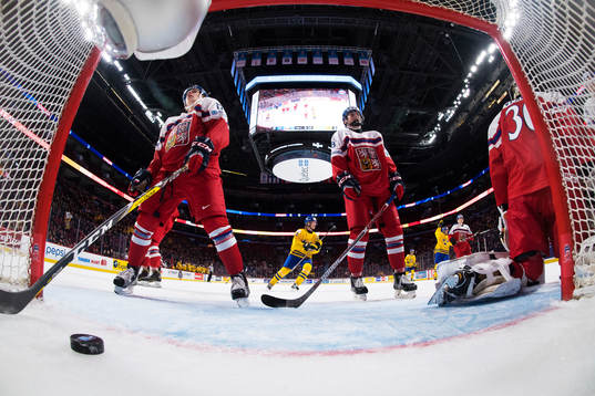 Tjeckiens Lukas Jasek och Martin Necas deppar