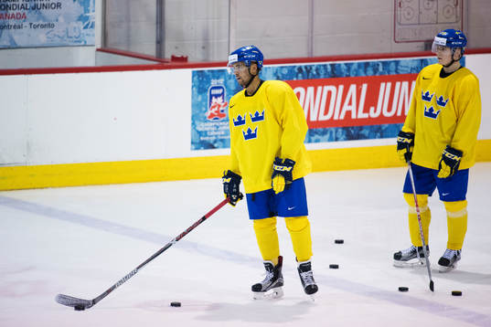Oliver Kylington och Lias Andersson på Sveriges