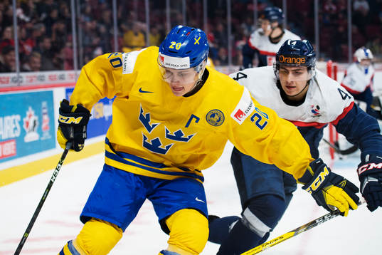 Sveriges Joel Eriksson Ek och Slovakiens Oliver Kosecky