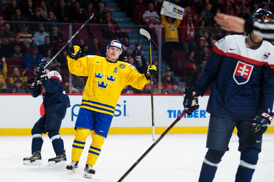 Sveriges Carl Grundström jublar